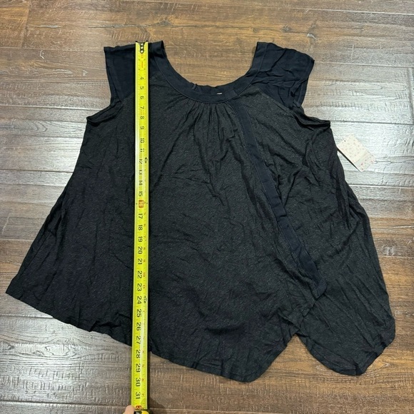 Free People Keep It Casual Black Linen Blend Top Size Small Women - Picture 8 of 9